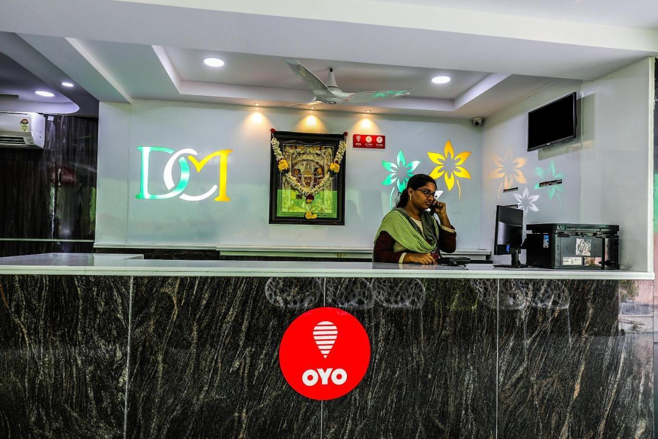 Oyo 16155 Hotel Dcm Grand Vijayawāda Εξωτερικό φωτογραφία